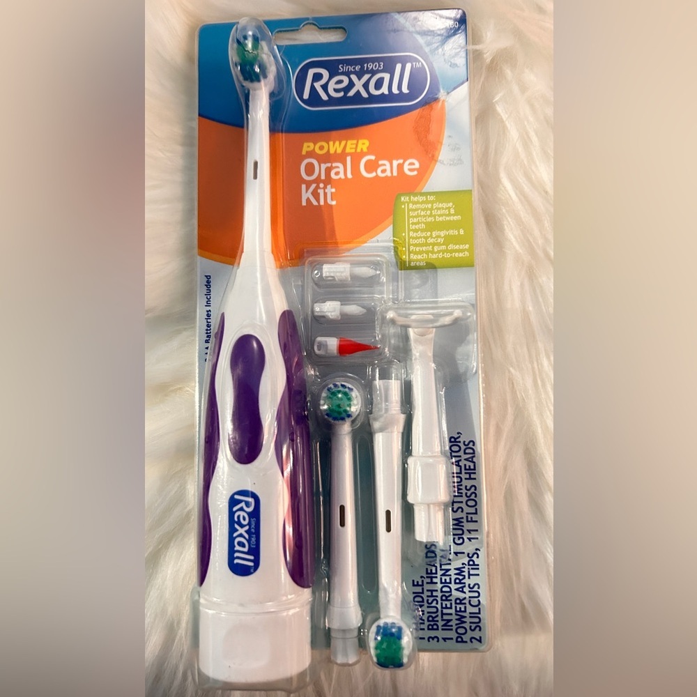 NWT BUNDLE ORAL CARE KIT